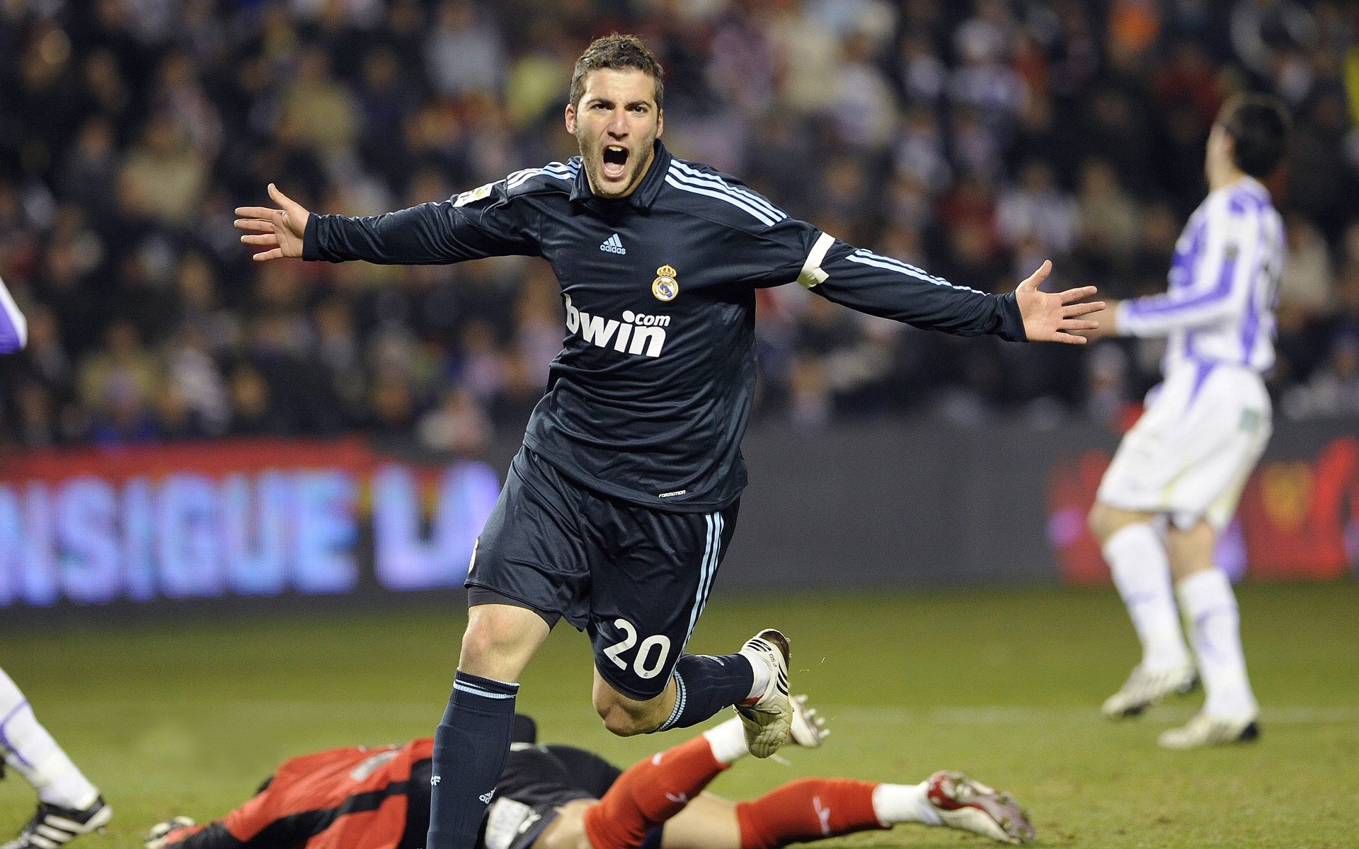 弗拉霍维奇，NBA总决赛之夜的跨界节奏大师